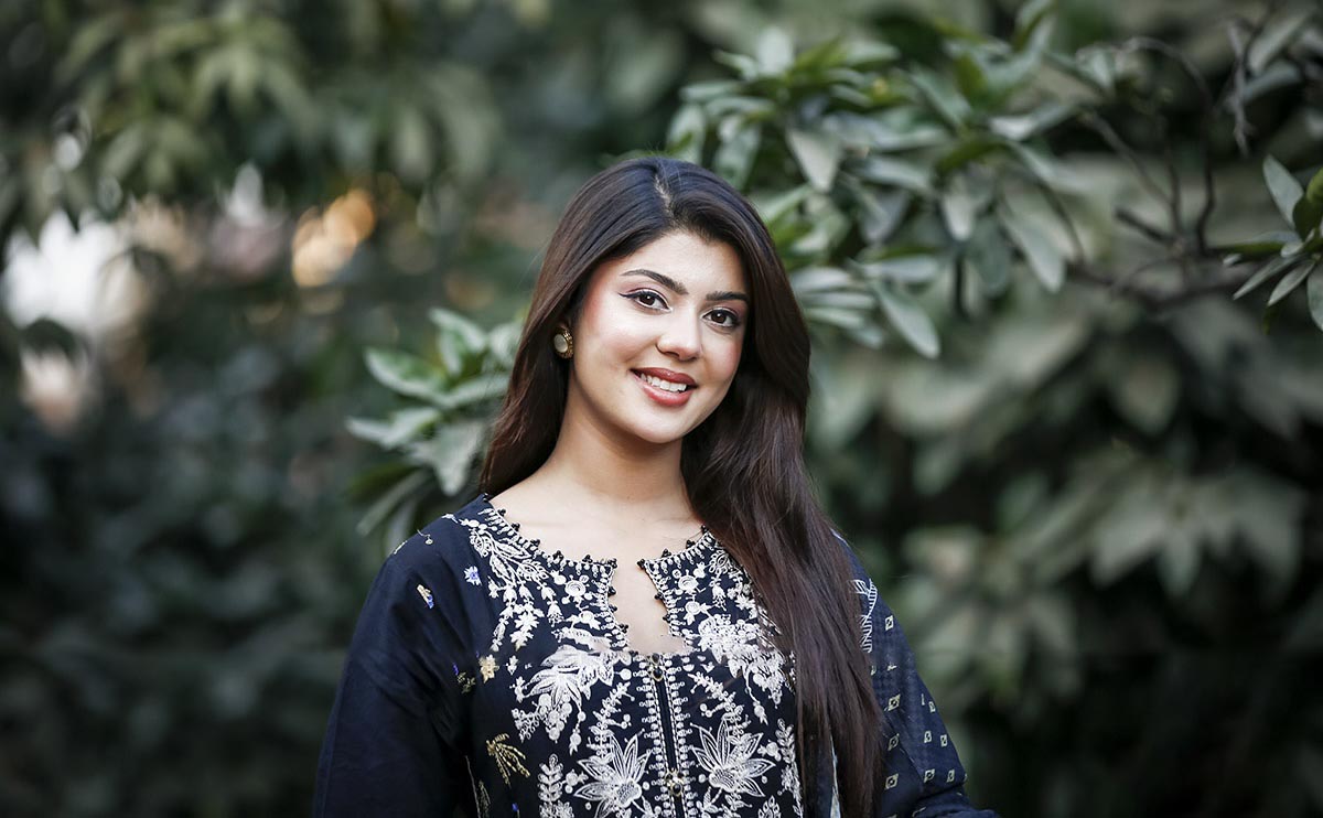 रंगमञ्चमा डेब्यु गर्दै सनिशा, ‘शिरीषको फूल’ नाटकमा सकम्बरी बन्ने