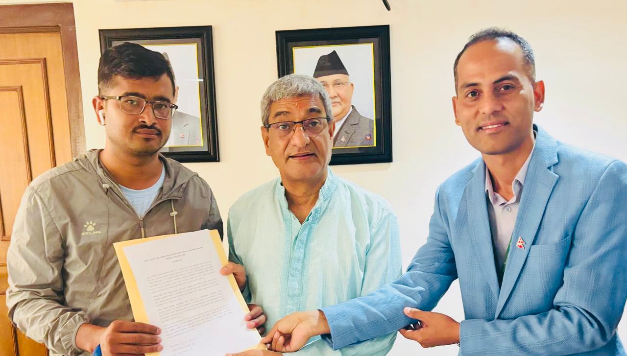 संचार उद्दमी हेमराज धितालका हत्यारालाई कार्वाहीको माग गर्दै गृहमन्त्रीको ध्यानाकर्षण