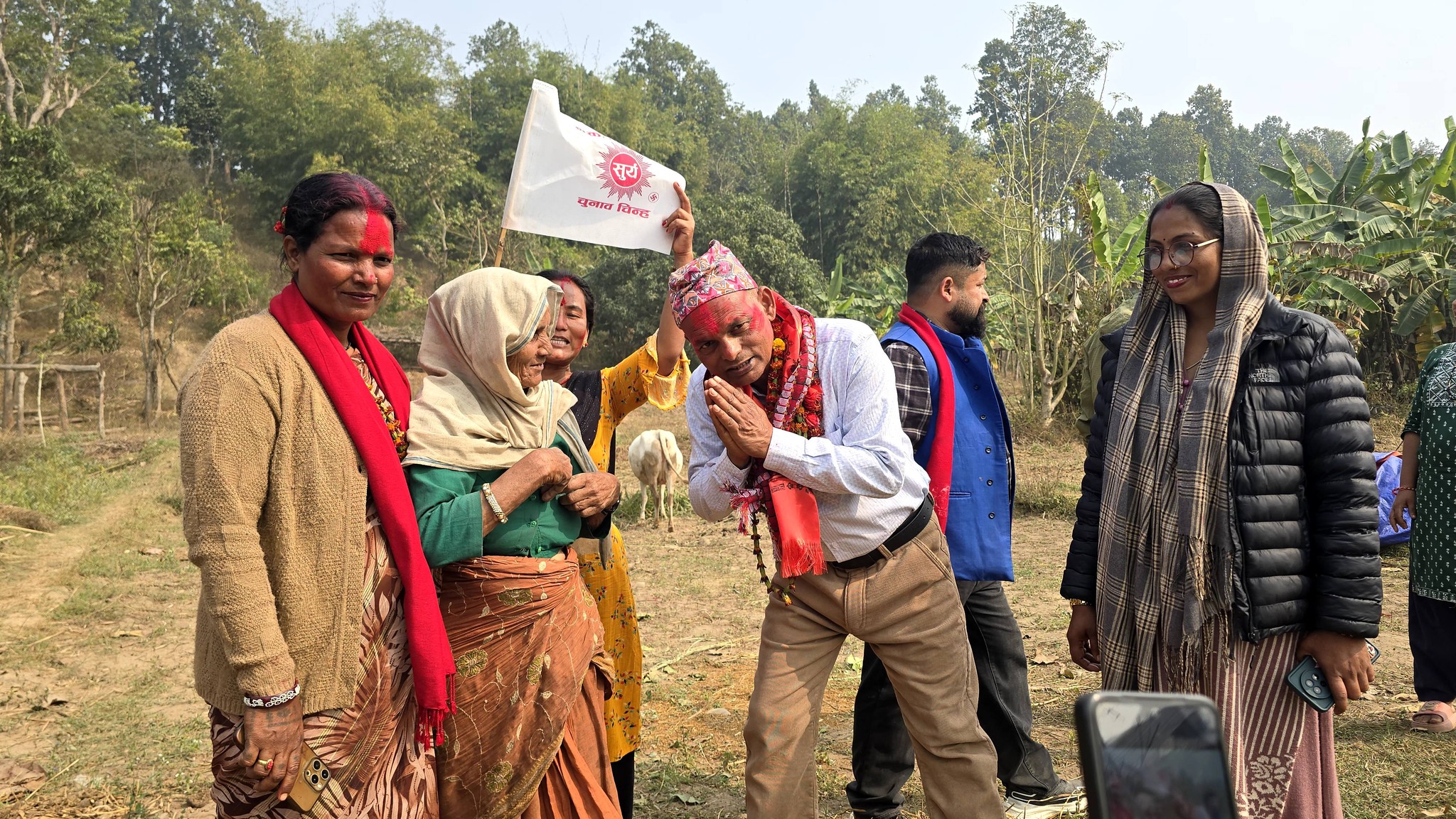 धनुषा १ : मास्टर साहेवले भने, ‘जनताको साथ, जनताकै विकास, जनताको सेवा, जनताकै भरोषा’