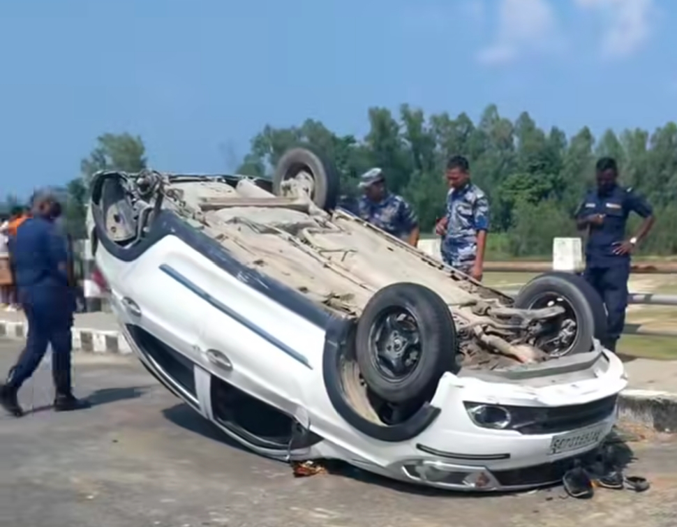 सर्लाहीको संग्रापुरमा  कार दुर्घटनामा परि चालकको मृत्यु, दुई जना घाइते