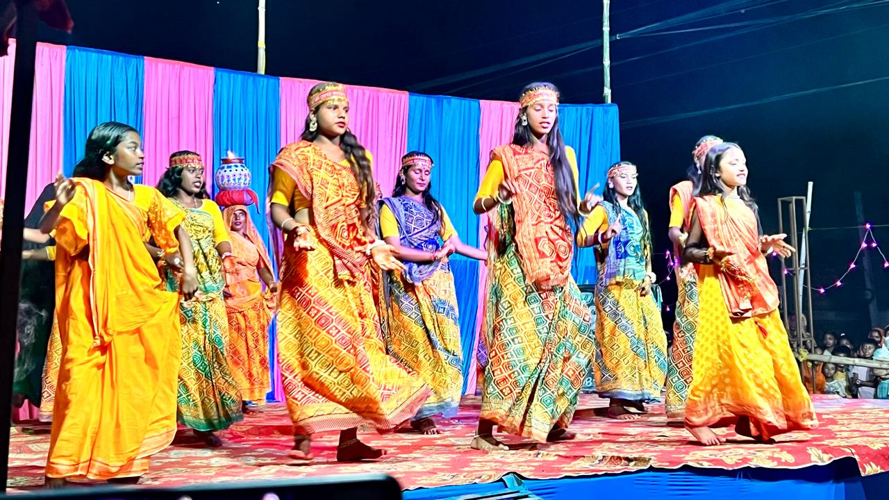 पाका मैथिलको चिन्ताः ‘न बज्छन् ढाेल, न सुनिन्छ झिझियाकाे लय !’